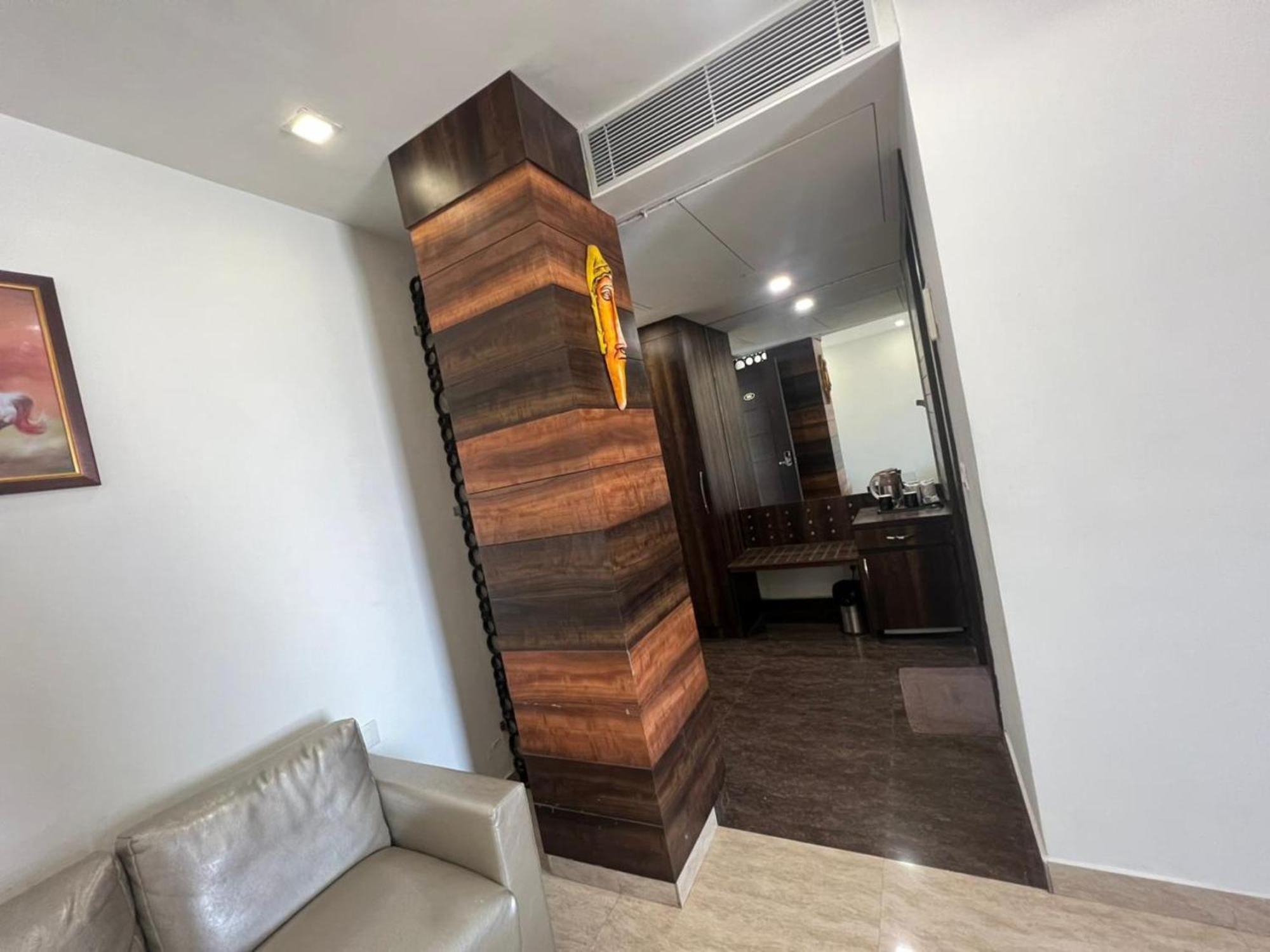 Hotel Royal Palace Hapur Εξωτερικό φωτογραφία